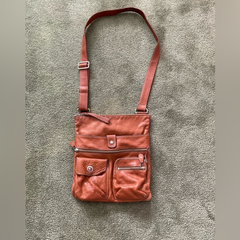 ROOTS LEATHER VENETIAN VILLAGE CROSSBODY BAG